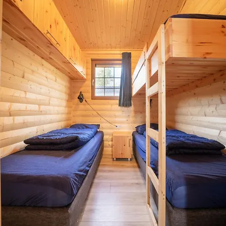 Chalet Wooden Near De Veluwe National Park Otterlo